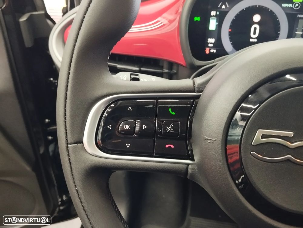 Fiat 500e (RED) - 23