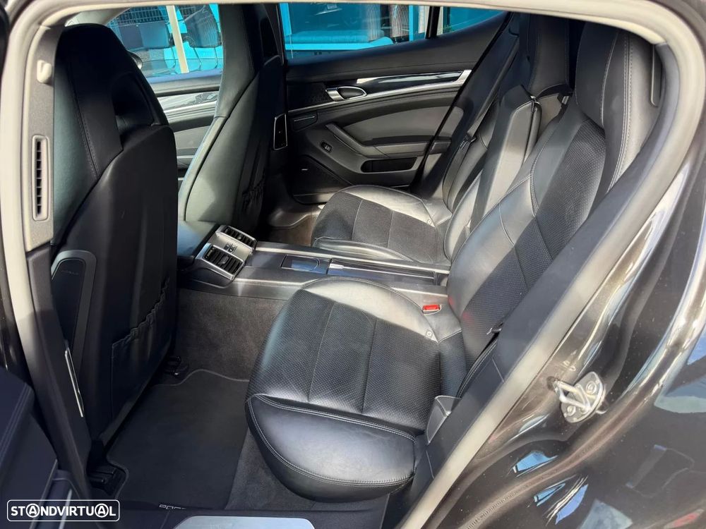 Porsche Panamera Standard - 16