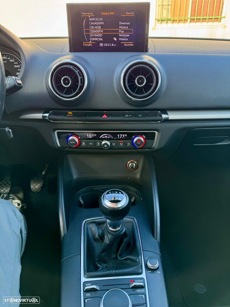 Audi A3 Sportback 1.6 TDI Attraction - 11