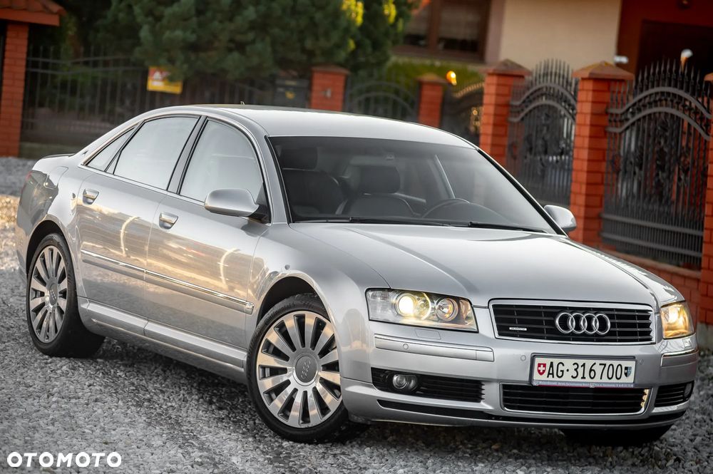 Audi A8 4.2 Quattro - 3