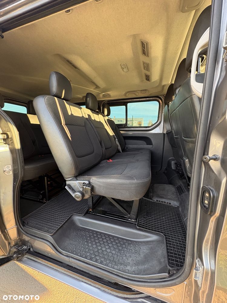 Opel Vivaro - 8
