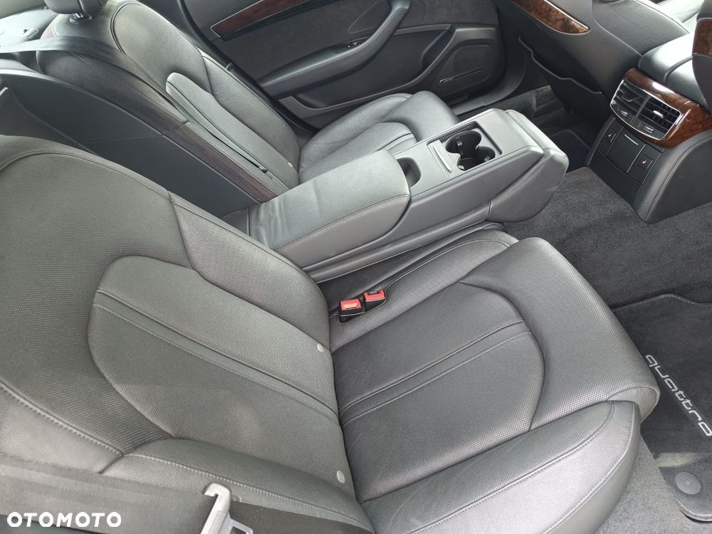Audi A8 4.2 FSI L Quattro - 8