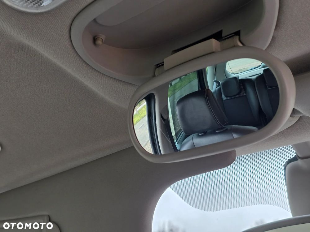 Renault Scenic 1.6 16V Emotion - 15