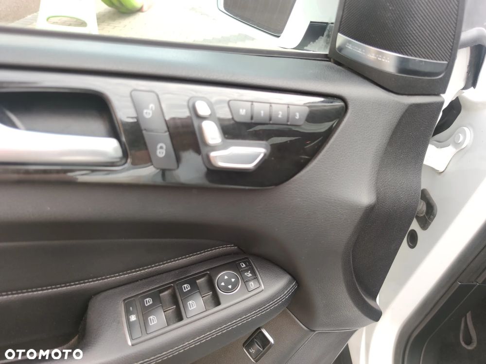 Mercedes-Benz GLE - 21
