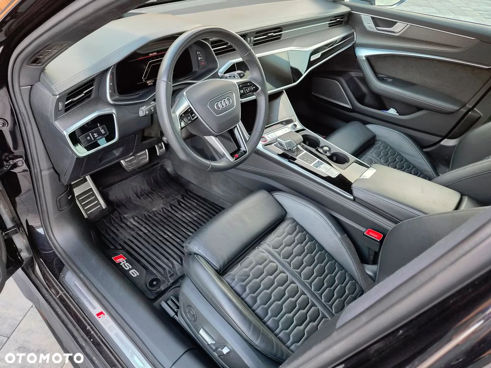 Audi RS6 - 25