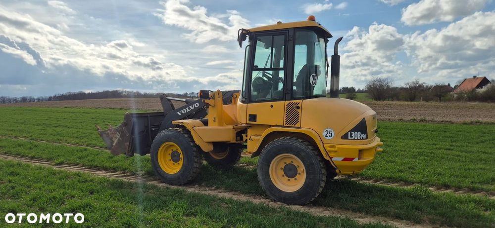 Volvo L30B L 30 B H G - 2012 rok, 1 właściciel - 13