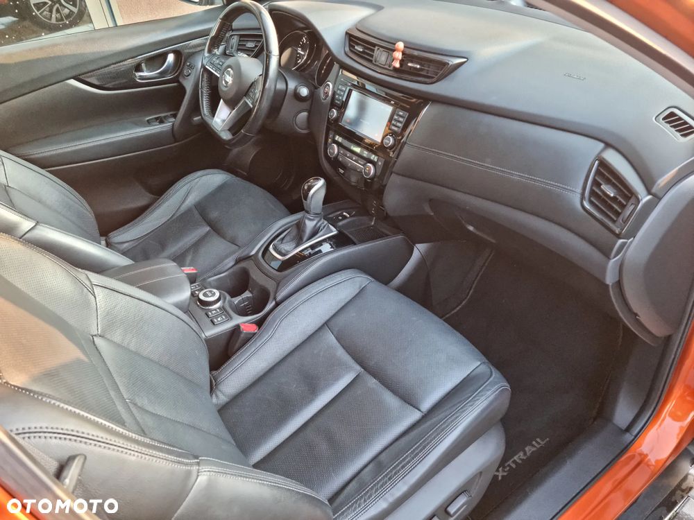 Nissan X-Trail 2.0 dCi ALL-MODE 4x4i Xtronic Tekna - 33