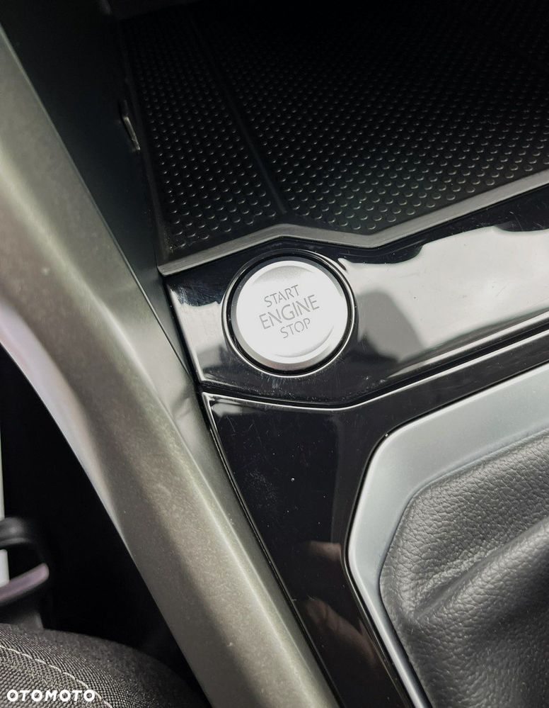 Volkswagen T-Roc 1.0 TSI Style - 34