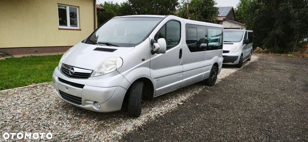 Opel Vivaro - 1