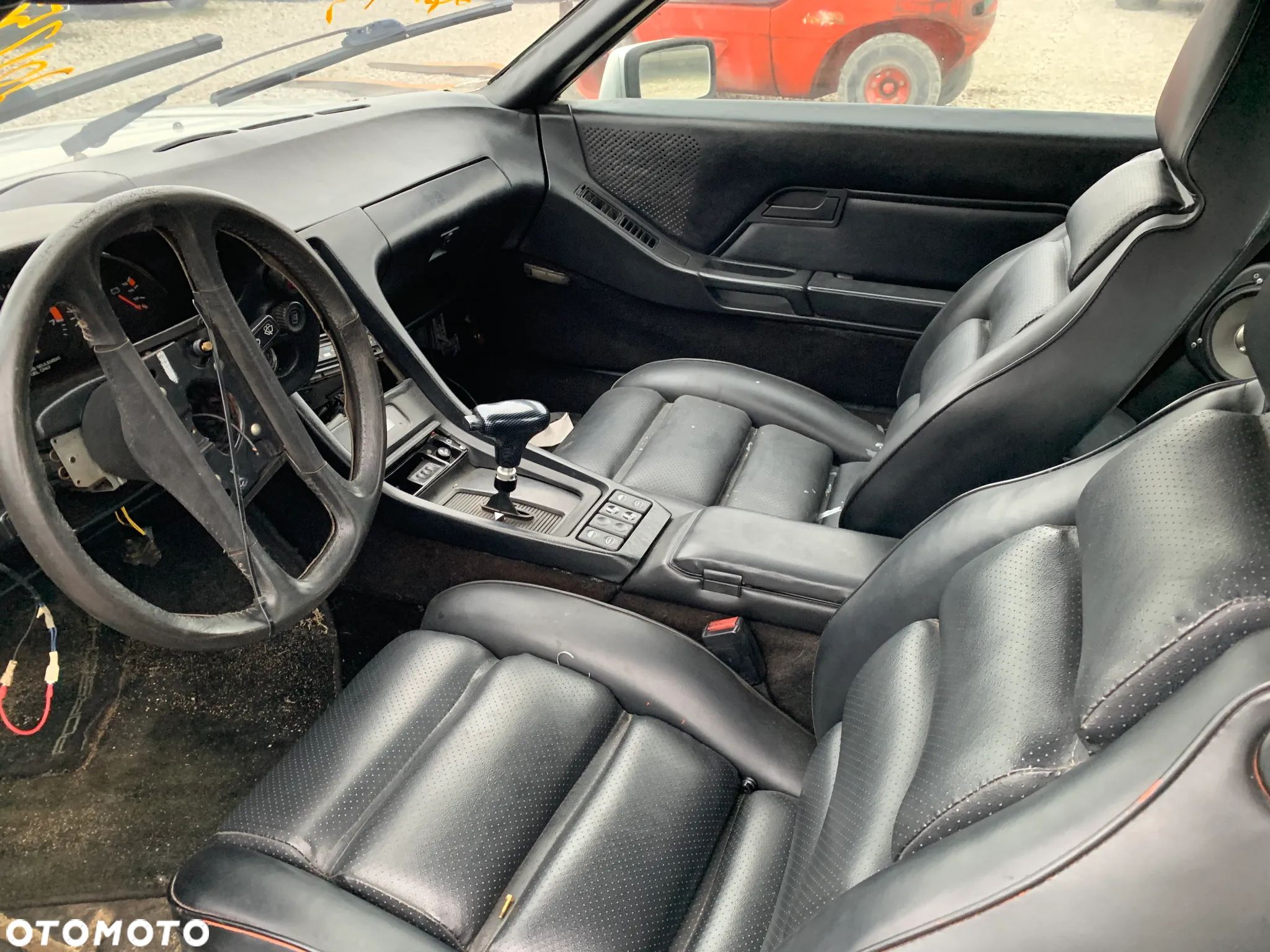 Porsche 928 - 13