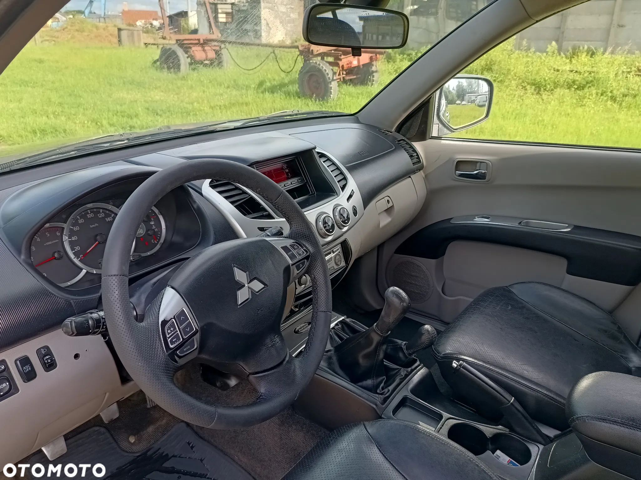 Mitsubishi L200 - 13