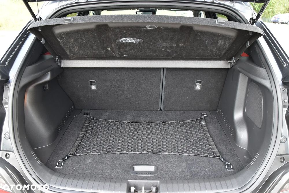 Hyundai Kona - 16