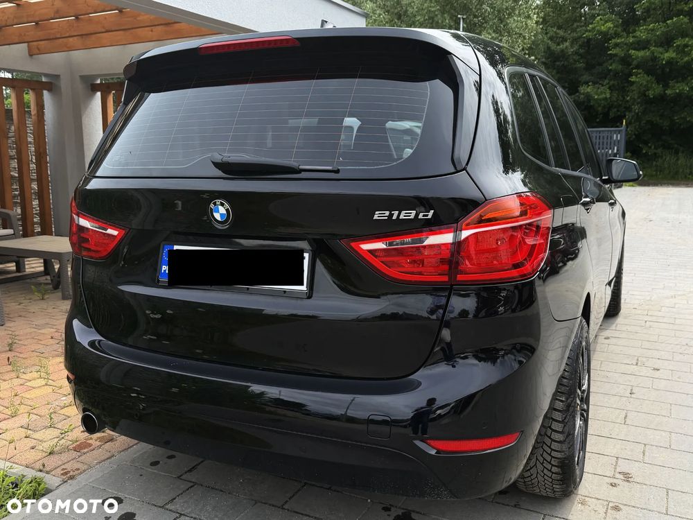 BMW Seria 2 218d Sport-Aut Sport Line - 7