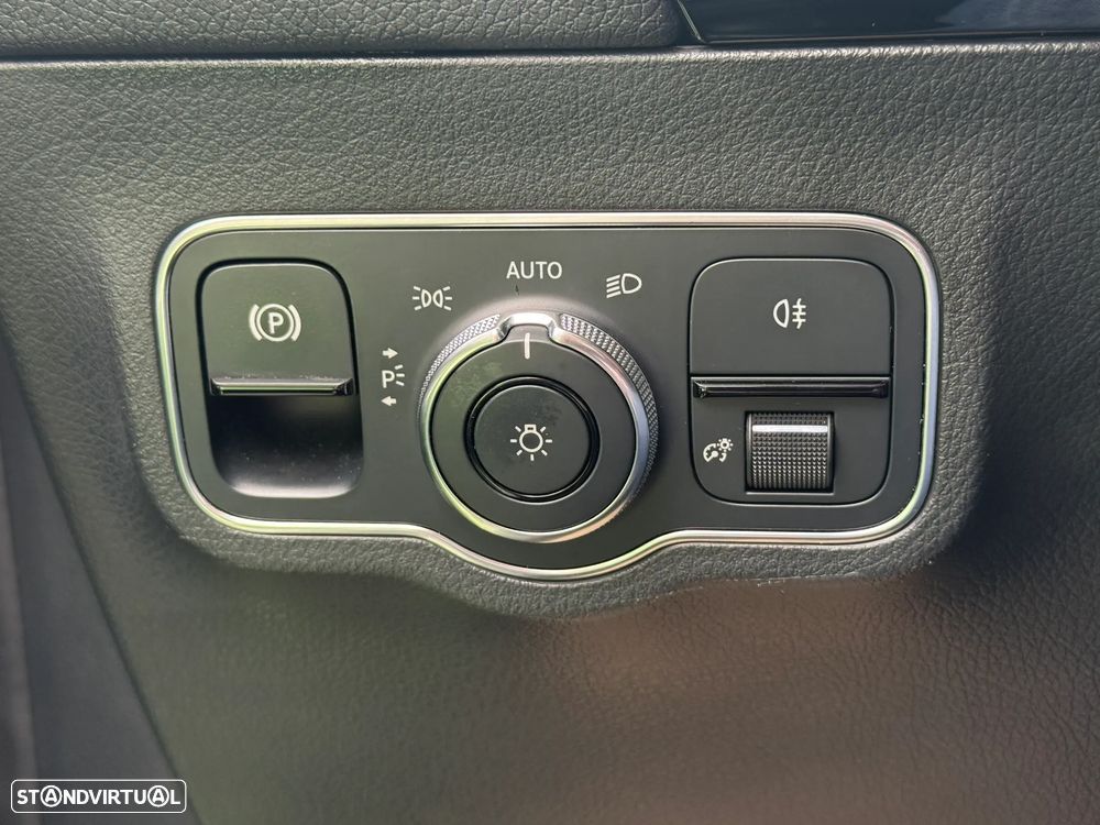 Mercedes-Benz B 200 Progressive - 32