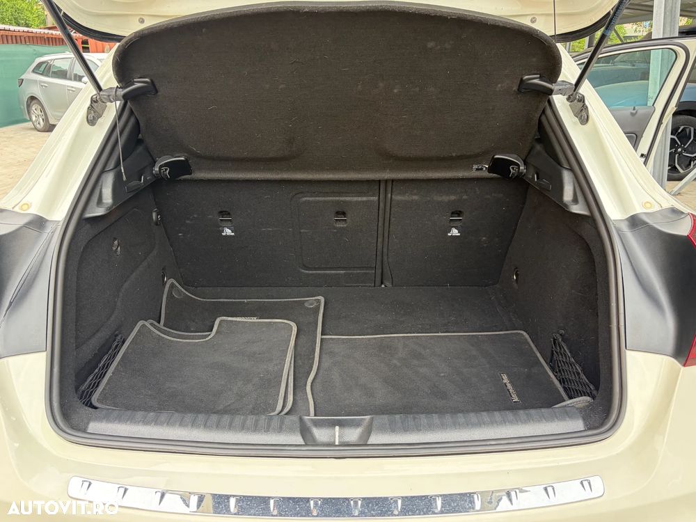 Mercedes-Benz GLA 220 d Aut. - 17
