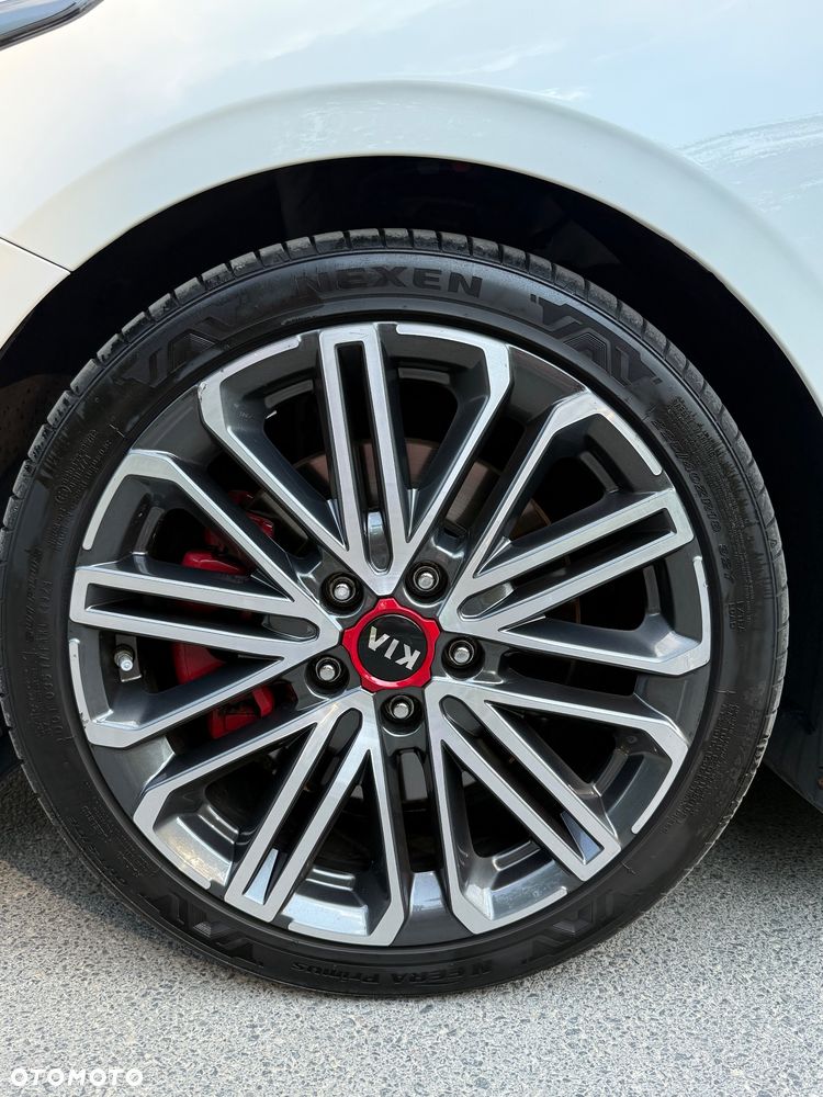Kia ProCeed - 9