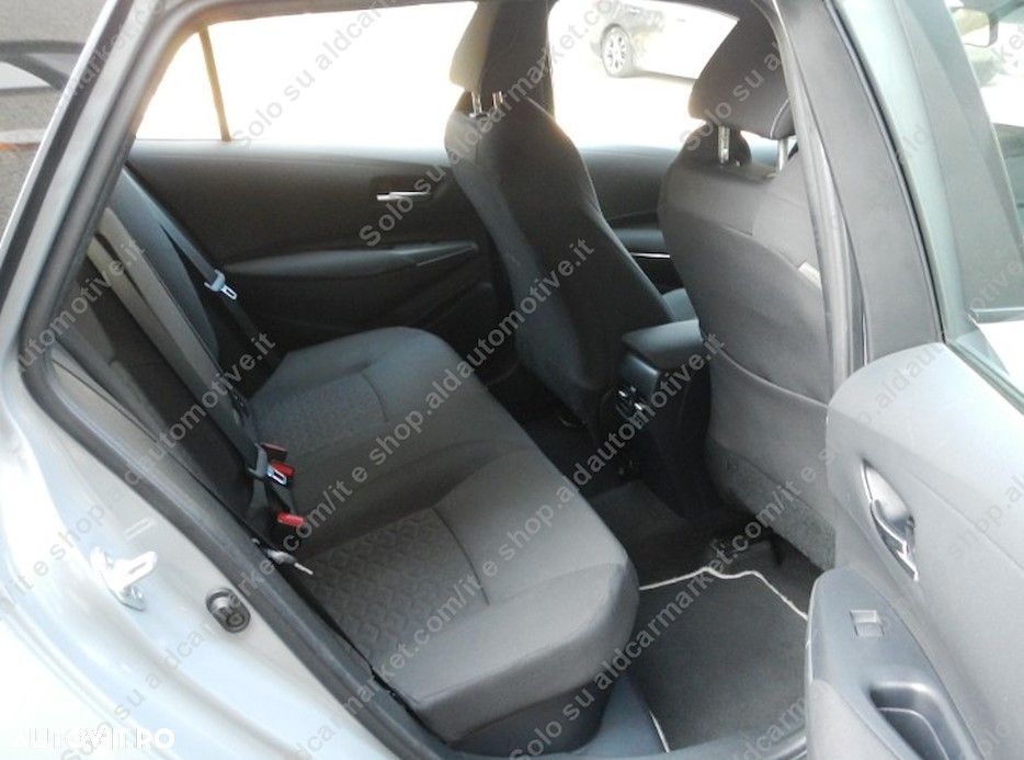 Toyota Corolla 1.8 Business Edition - 10
