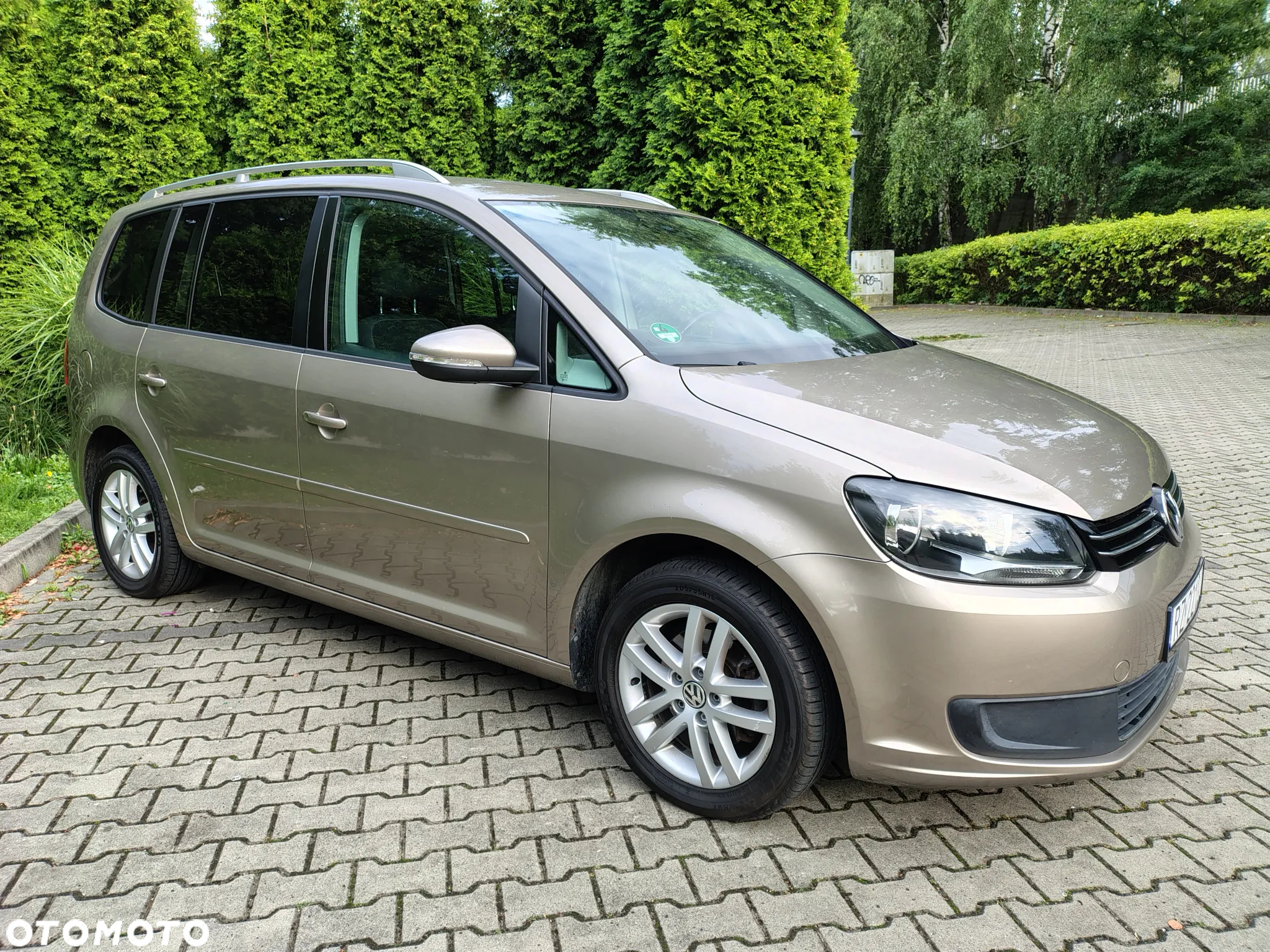 Volkswagen Touran 1.6 TDI DPF BlueMotion Technology Highline - 2