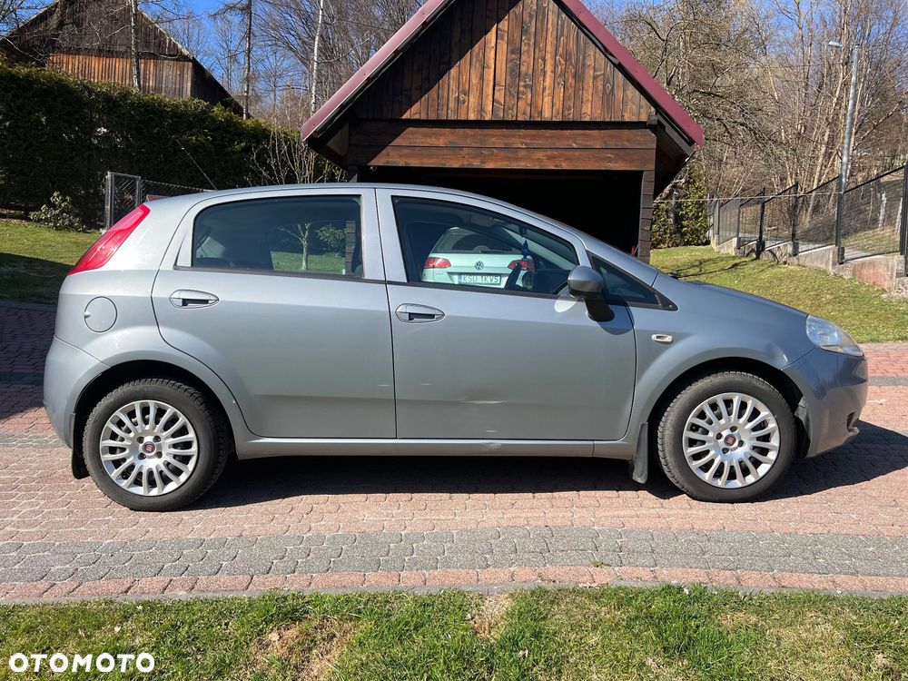 Fiat Grande Punto Actual 1.4 8V Estiva Blue&Me - 3