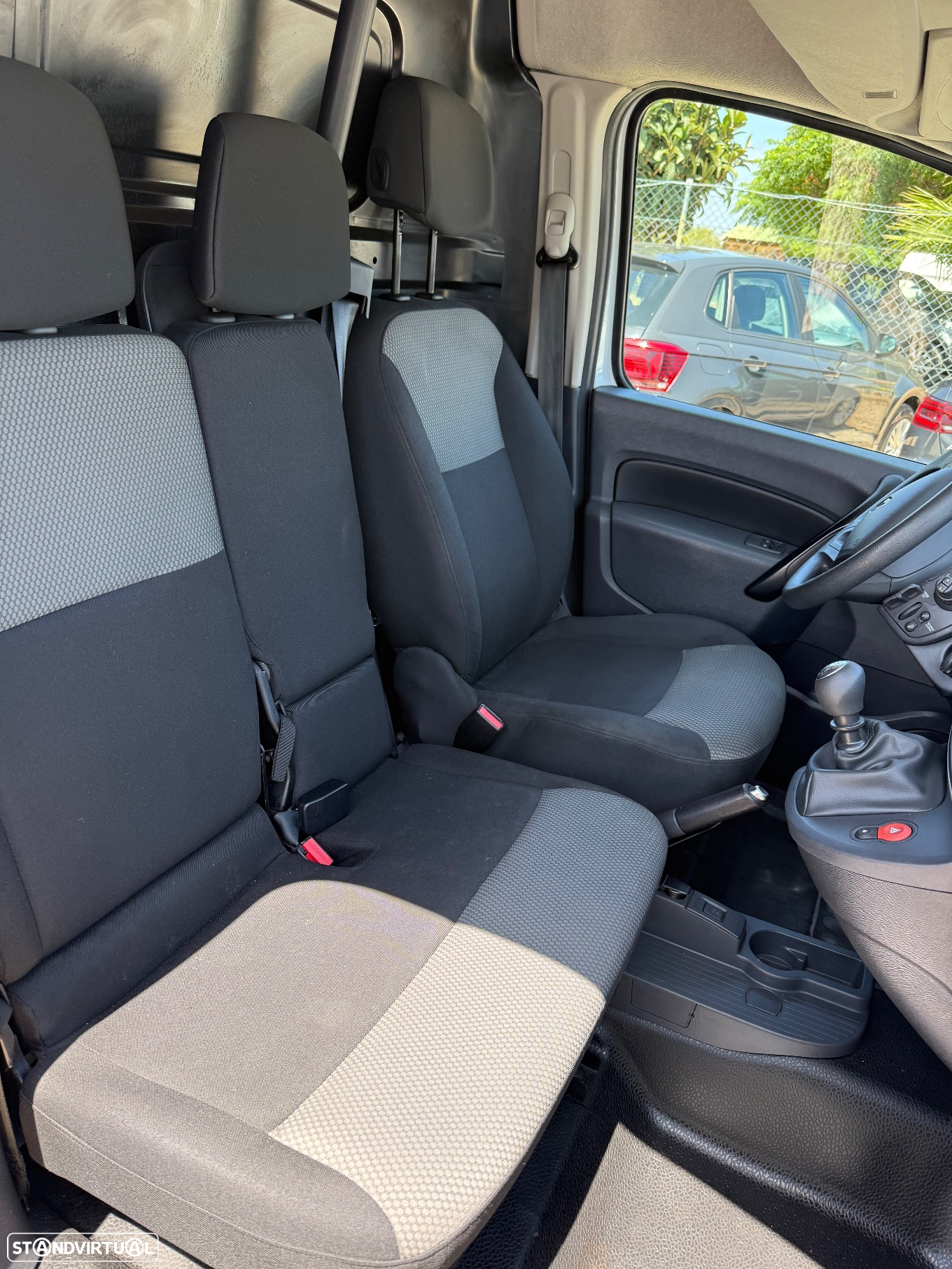 Renault Kangoo Express Blue DCI 95 Grand Comfort - 9