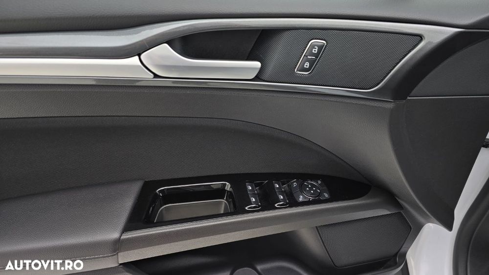 Ford Mondeo 2.0 TDCi Aut. Trend - 11