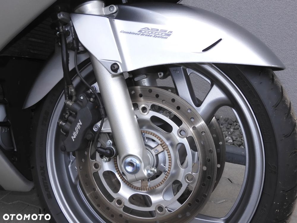 Honda ST - 4
