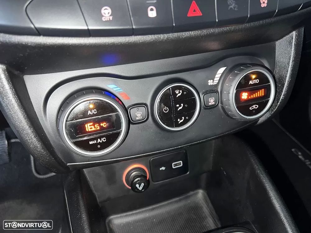 Fiat Tipo Station Wagon 1.3 M-Jet Lounge - 14