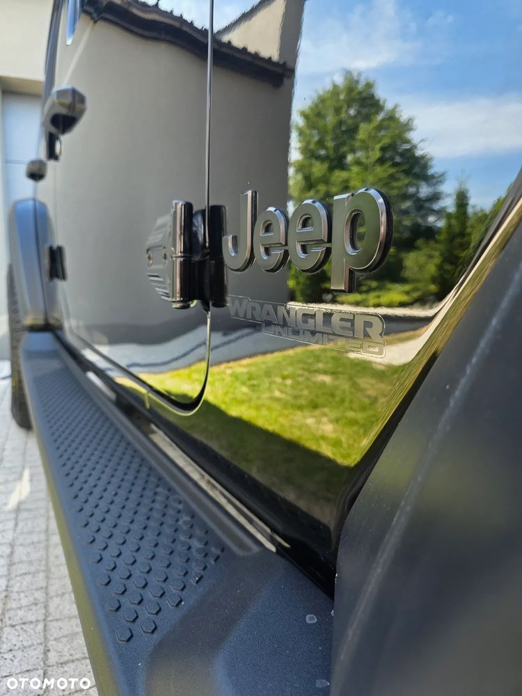 Jeep Wrangler - 28