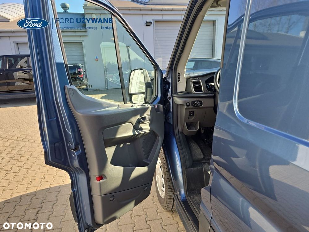 Ford Transit - 11