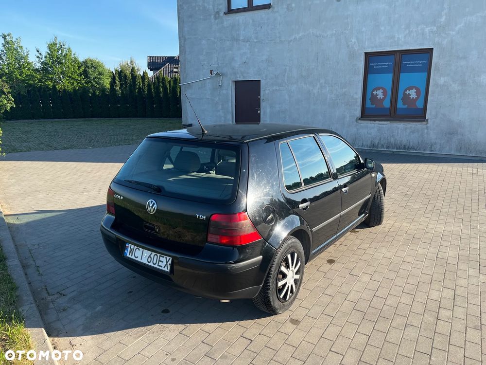Volkswagen Golf 1.9 TDI Highline - 4