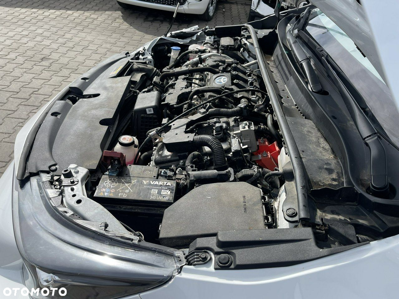 Toyota Corolla 1.8 Hybrid Touring Sports Comfort - 14
