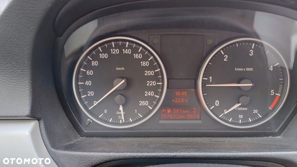 BMW Seria 3 318d DPF - 16
