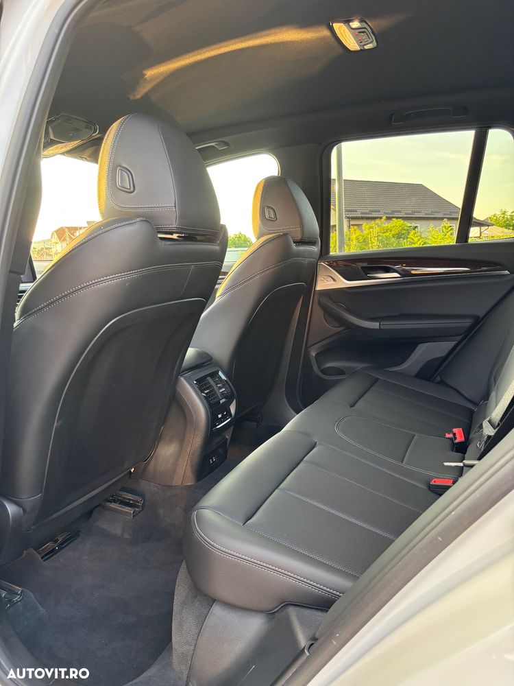 BMW X3 xDrive30e AT PHEV - 12