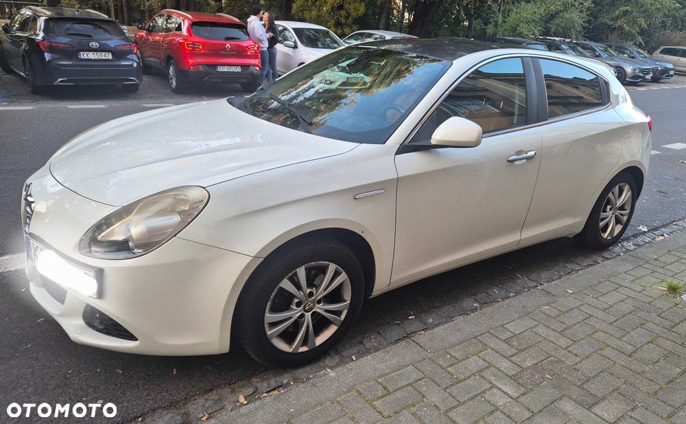 Alfa Romeo Giulietta 2010 photo 2
