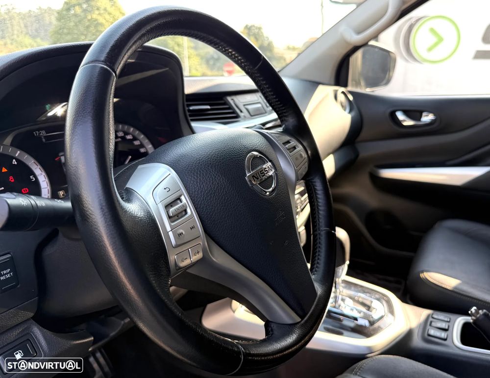 Nissan Navara 2.3 dCi CD 4WD N-Guard Auto - 33