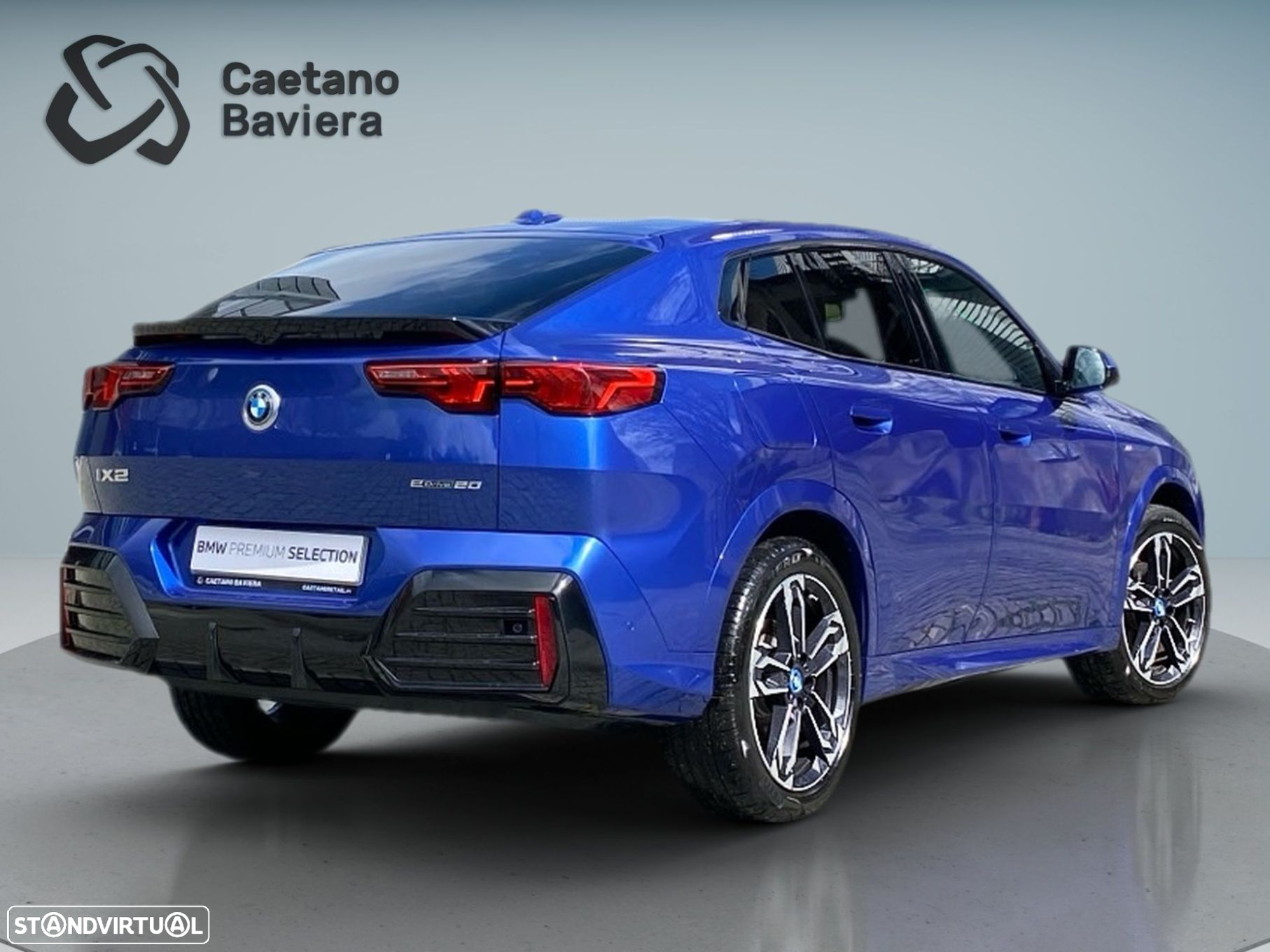 BMW iX2 eDrive20 Pack Desportivo M - 2