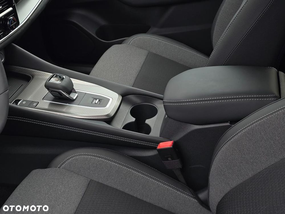 Nissan Qashqai 1.3 DIG-T mHEV N-Connecta Xtronic - 21