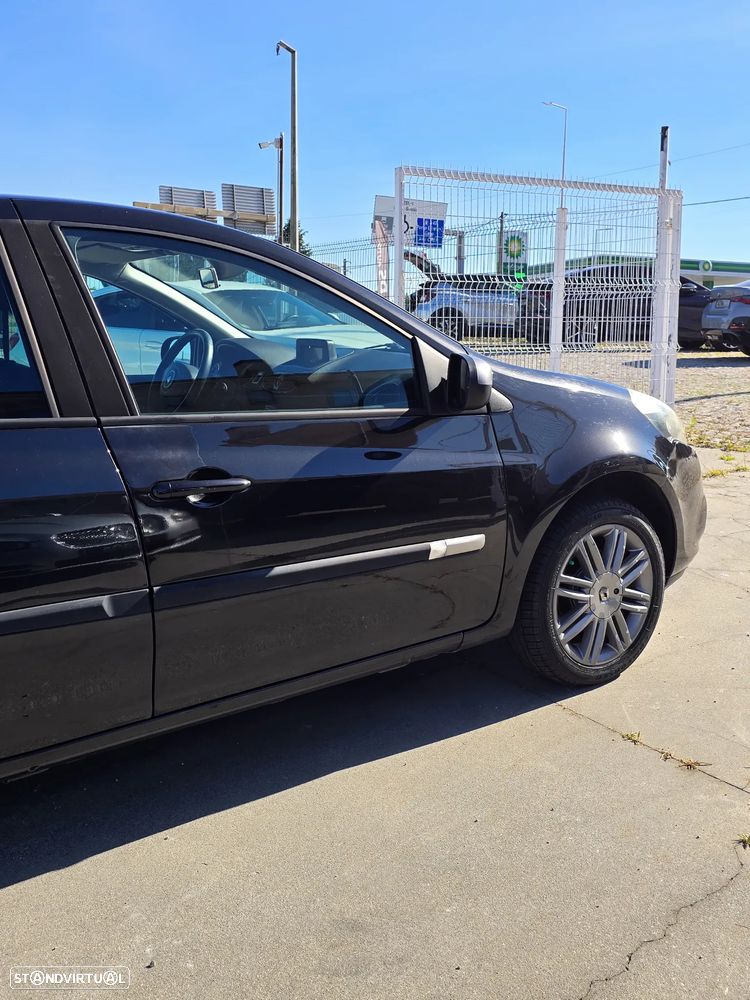 Renault Clio 1.2 16V Dynamique S - 14