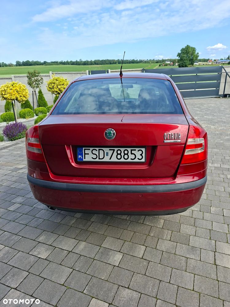 Skoda Octavia 1.6 Classic - 4