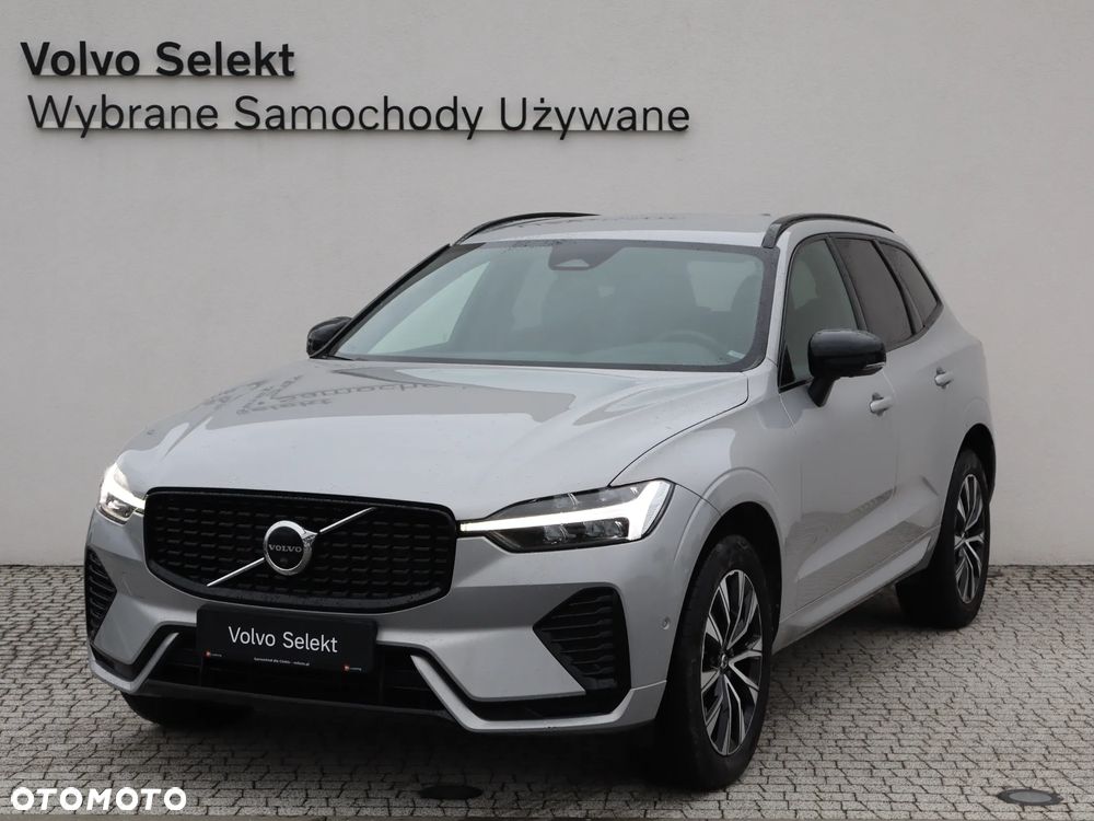 Volvo XC 60 B5 B AWD Plus Dark - 2