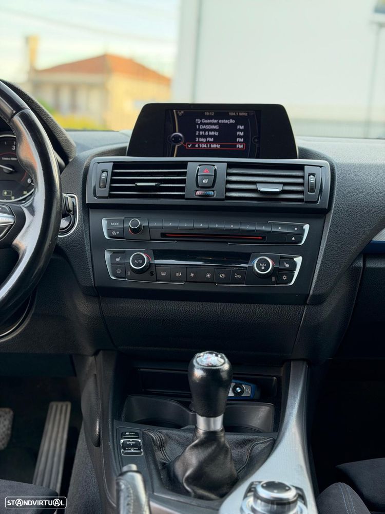 BMW 125 d Pack M - 24