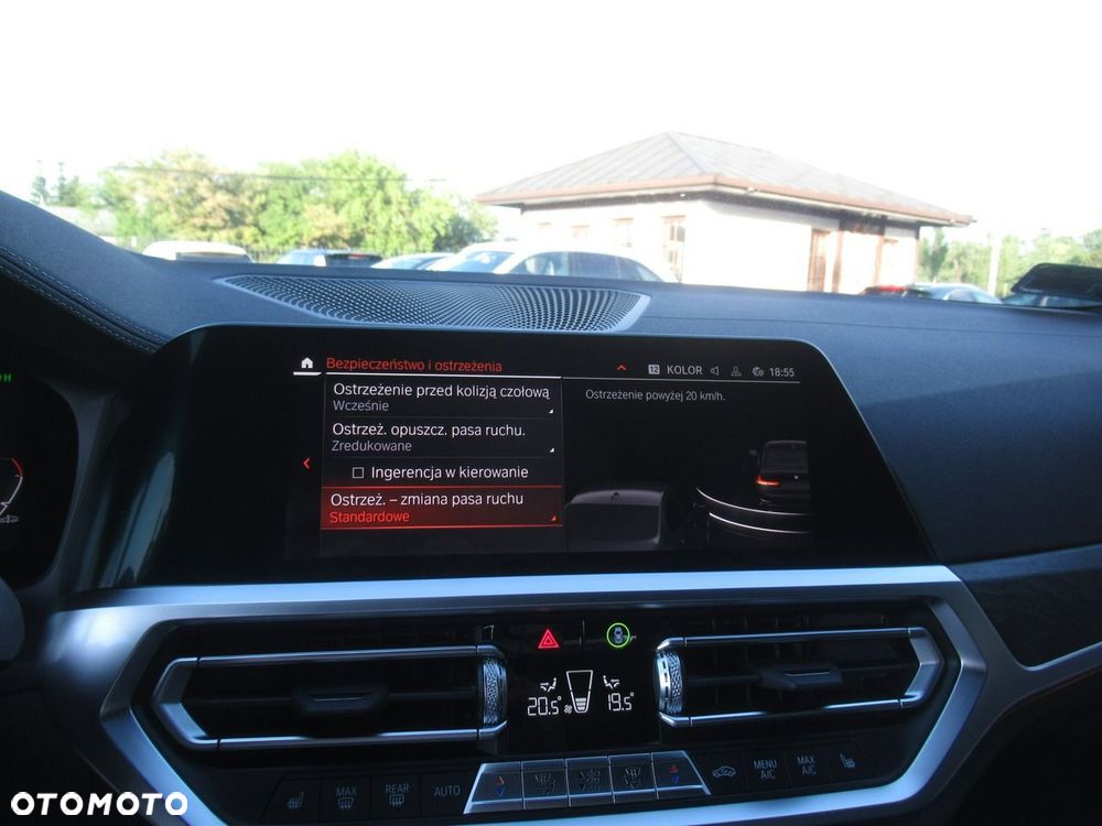 BMW Seria 3 320i Luxury Line - 19
