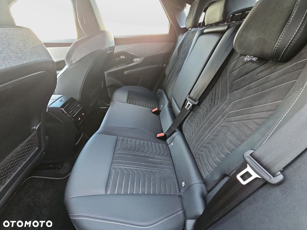 Peugeot 3008 1.2 PureTech mHEV GT S&S e-DCS6 - 20