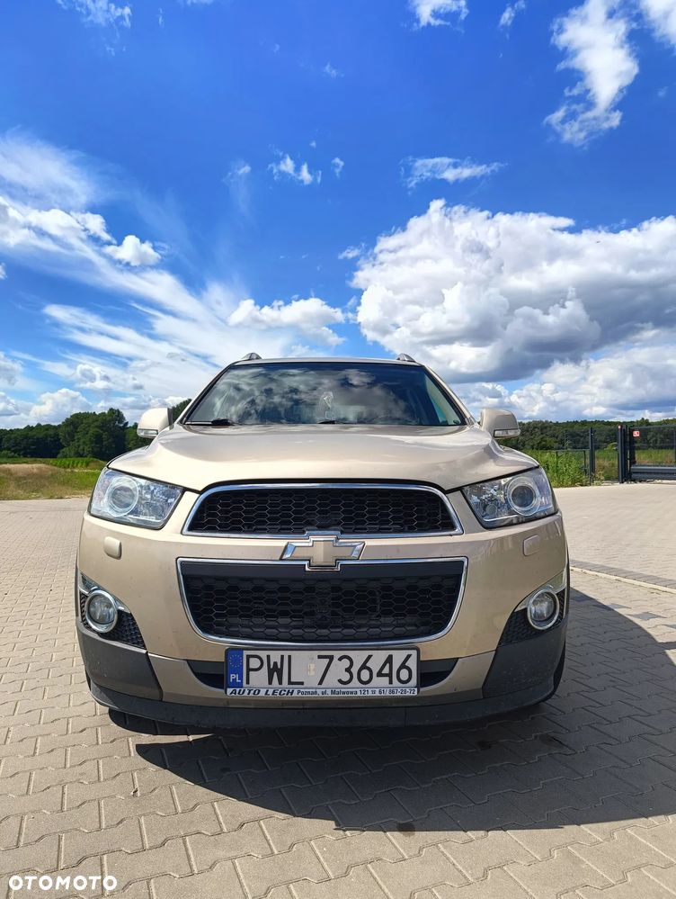 Chevrolet Captiva 2.2 D LTZ - 3