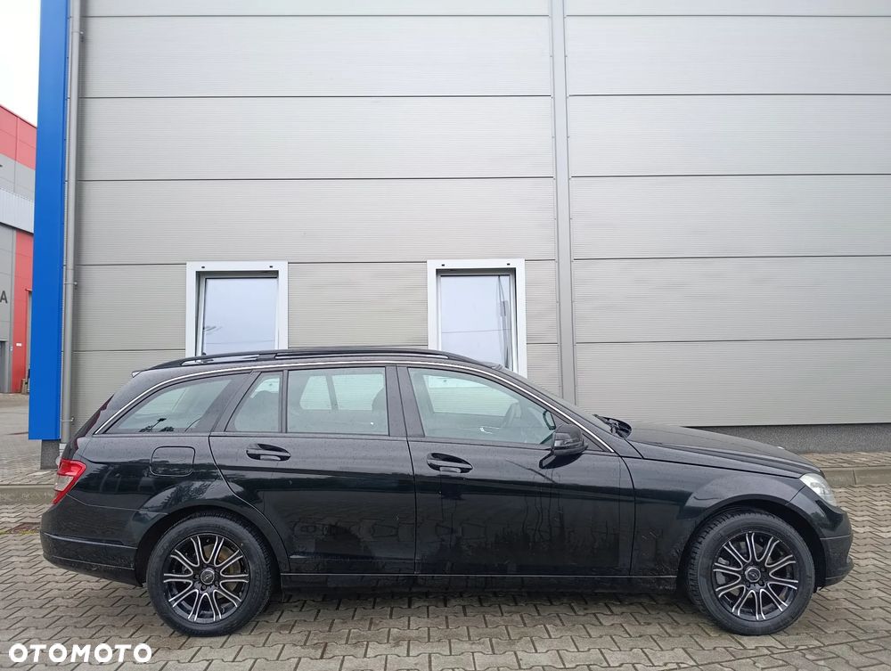 Mercedes-Benz Klasa C 200 CDI DPF (BlueEFFICIENCY) Elegance - 19