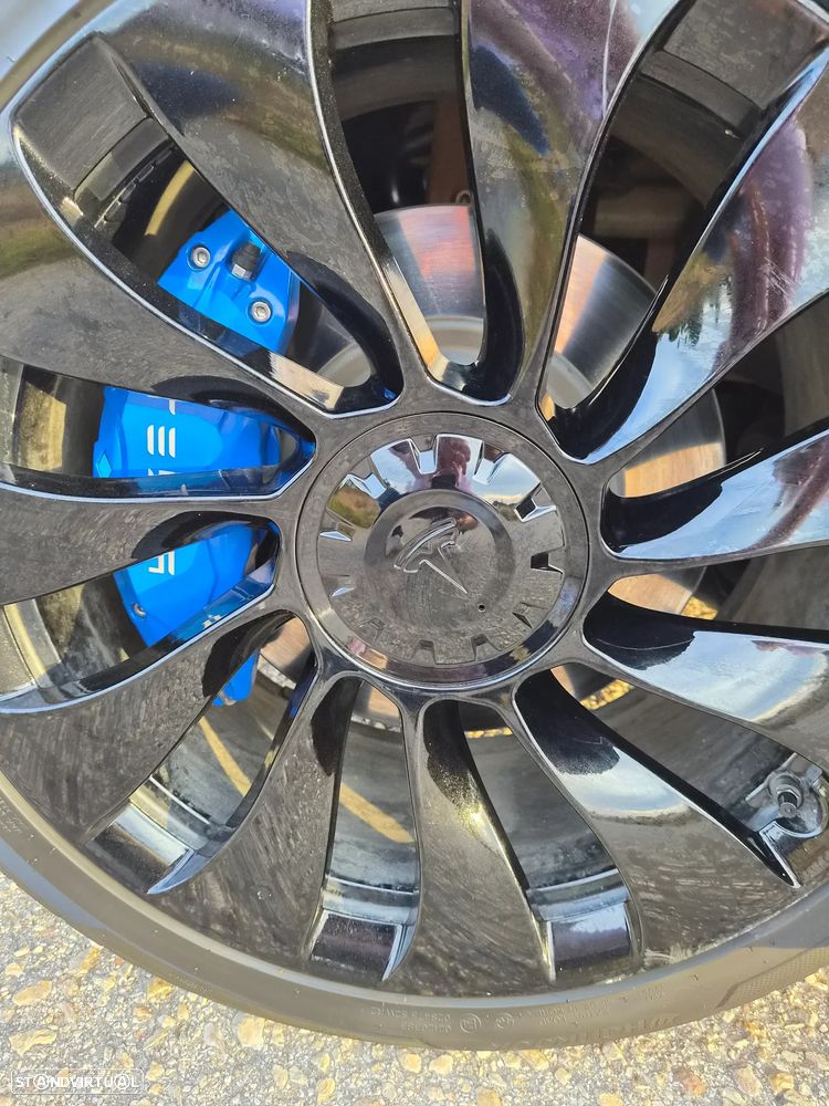 Tesla Model Y 2023 photo 5