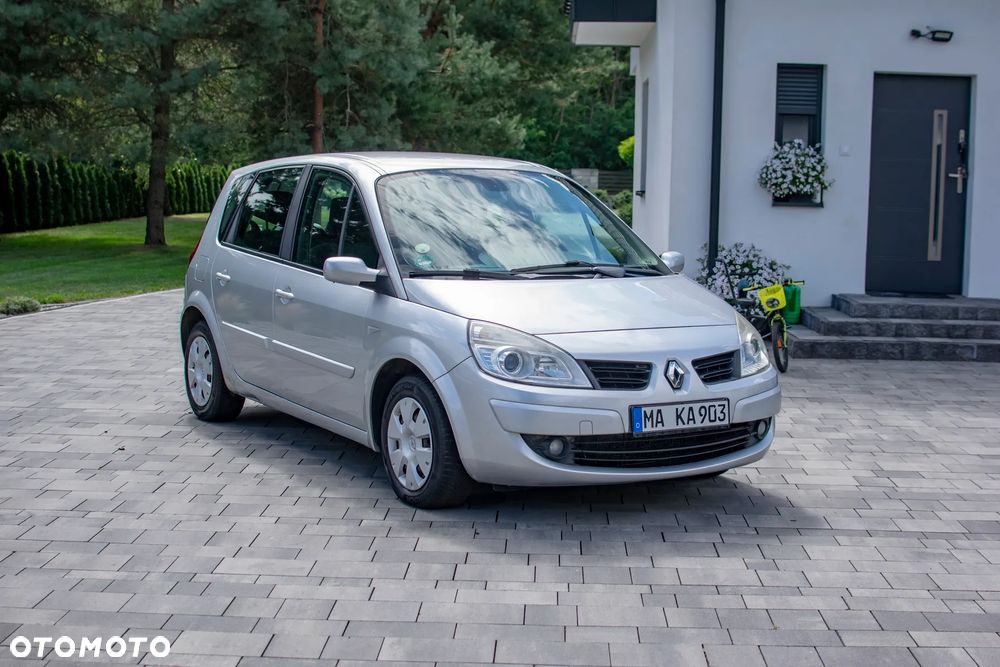 Renault Scenic - 12
