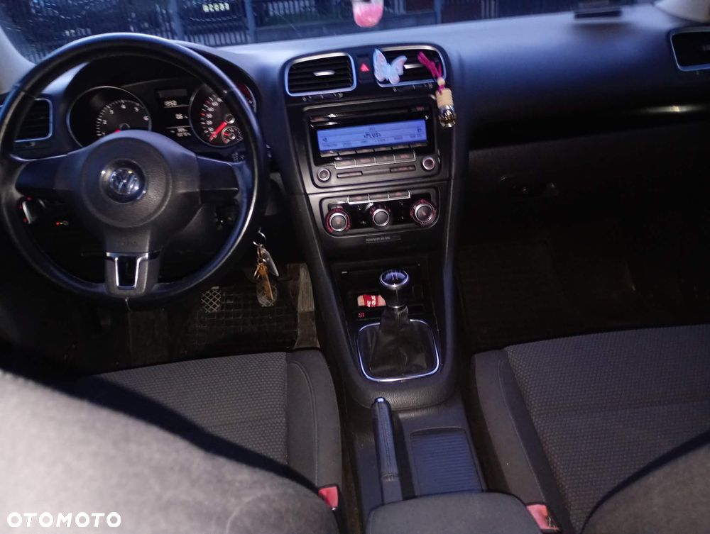 Volkswagen Golf 1.6 Comfortline - 16