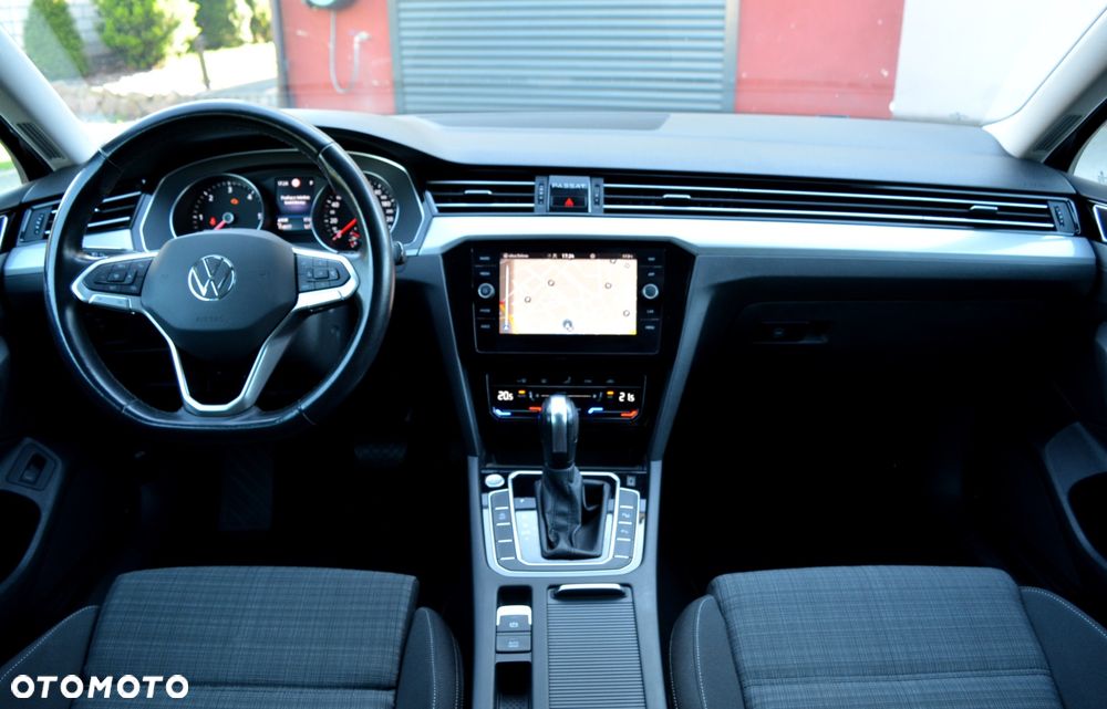 Volkswagen Passat 2.0 TDI SCR DSG Business - 21