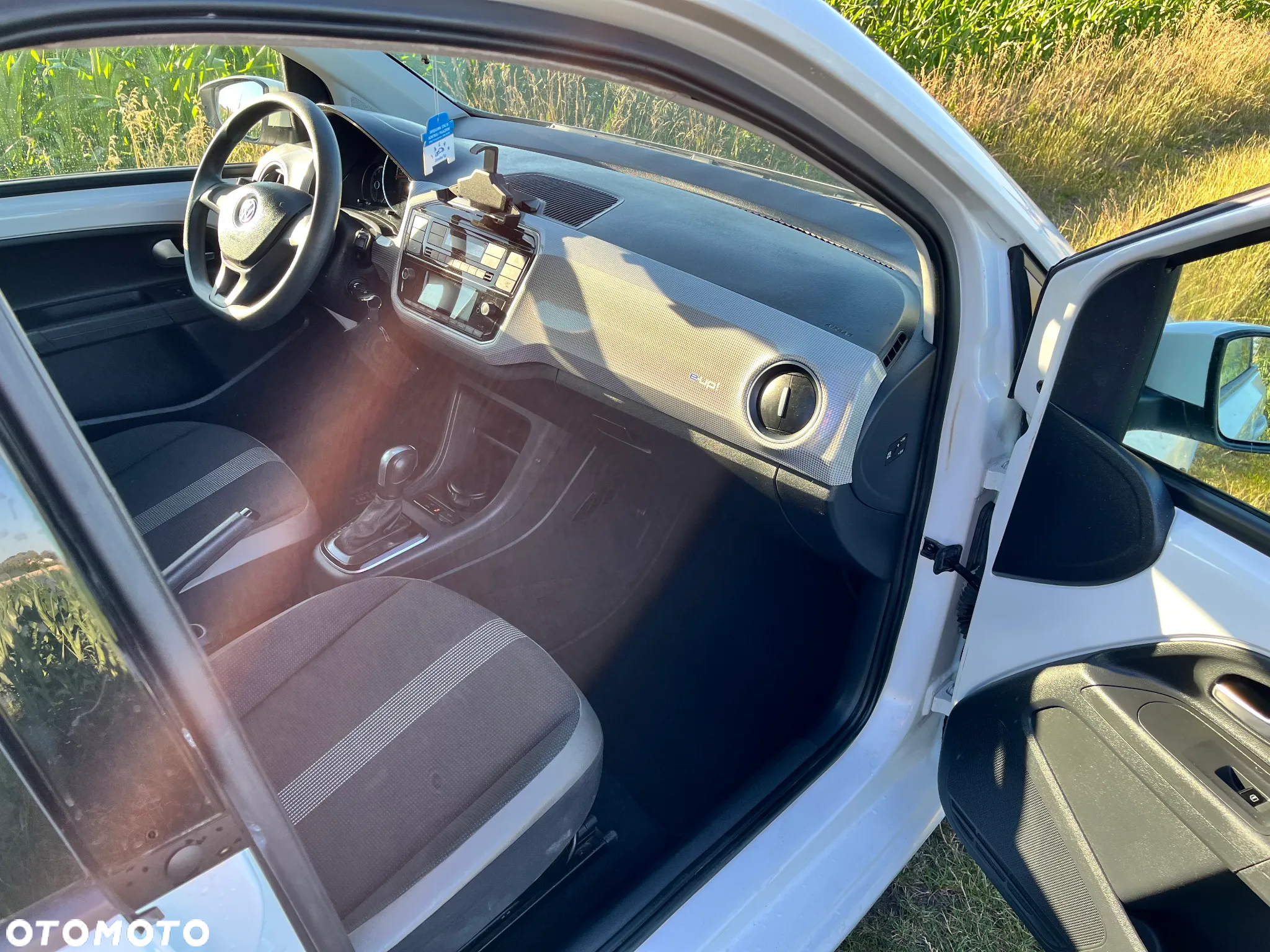 Volkswagen up! e-up - 7